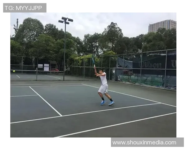 成都网球队以92分领跑杯赛积分榜展现强劲实力和团队合作精神